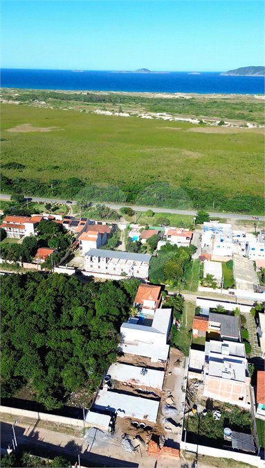 Casa à venda com 3 quartos, sendo 2 suítes, em Guriri, Cabo Frio, RJ