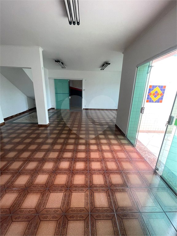 Sobrado à venda ou para alugar com 4 quartos, sendo 1 suíte,  em Tucuruvi, São Paulo, SP