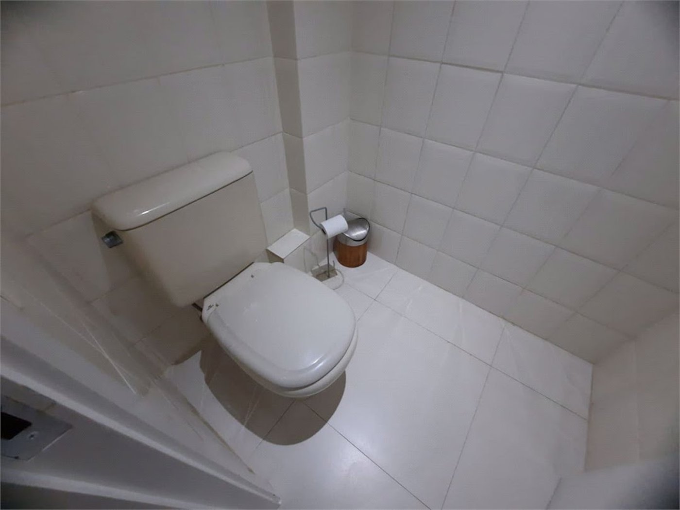 Apartamento Residencial à venda, Pitangueiras, Guarujá - AP0136.