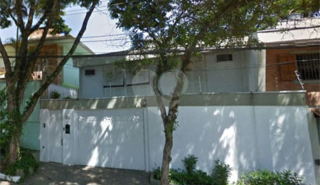 Casa à venda com 3 quartos, sendo 1 suíte,  em Campo Belo, São Paulo, SP