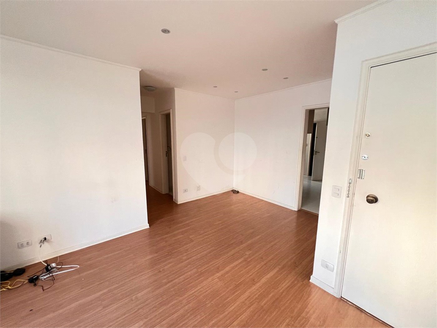 Apartamento à venda com 2 quartos em Moema, São Paulo, SP