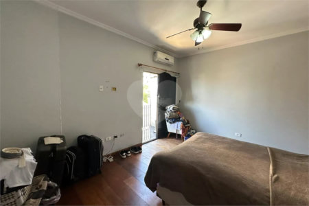 Sobrado à venda com 4 quartos, sendo 2 suítes, em Vila Ipojuca, São Paulo, SP