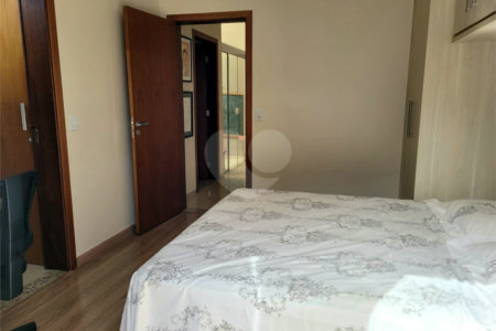 Casa térrea para venda em Araraquara/SP.