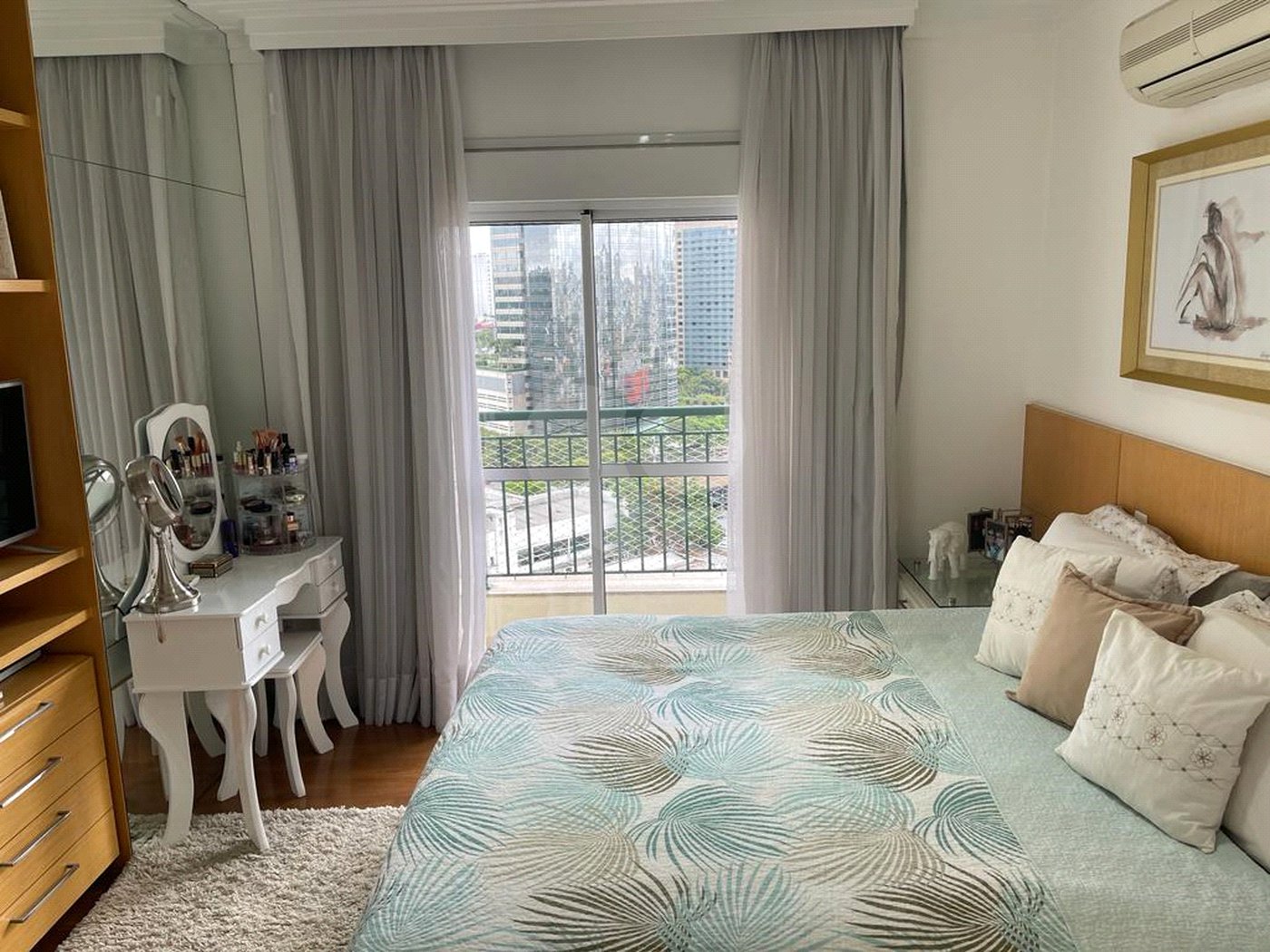 Apartamento à venda com 3 suítes em Vila Gertrudes, São Paulo, SP