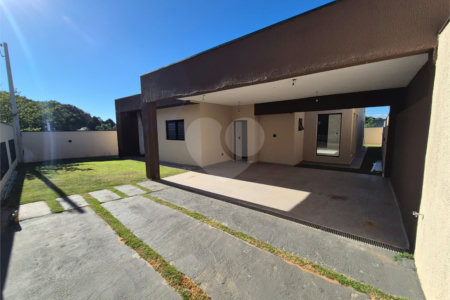 Casa à venda com 3 quartos, sendo 1 suíte, em Jardim Paraíso da Usina, Atibaia, SP