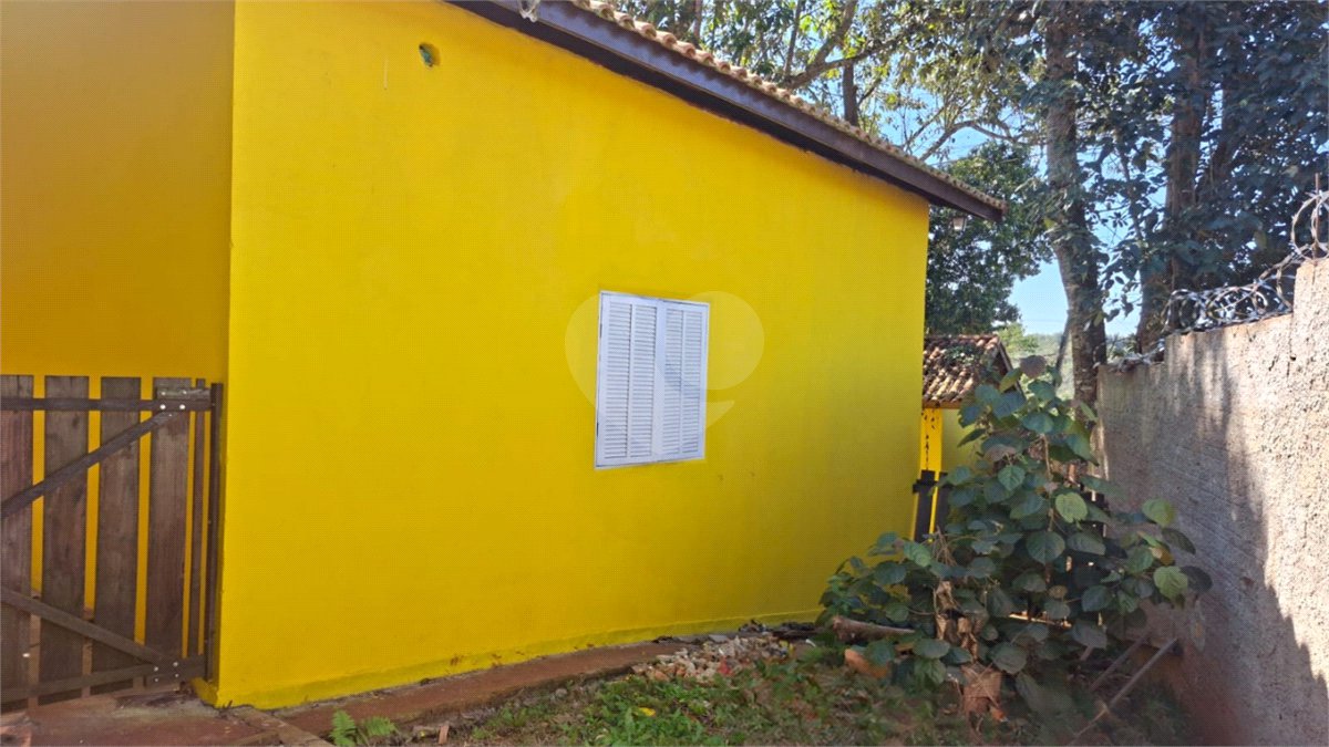 Chácara à venda com 3 suítes em Vila Xisto, São Miguel Arcanjo, SP