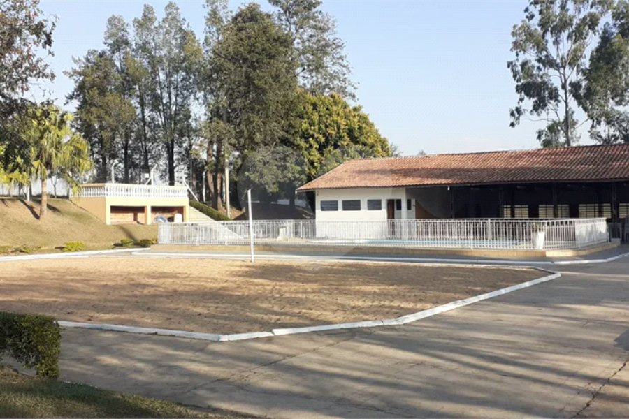 Excelente chácara à venda em Artemis, com piscina, campo de futebol, barracão para festas