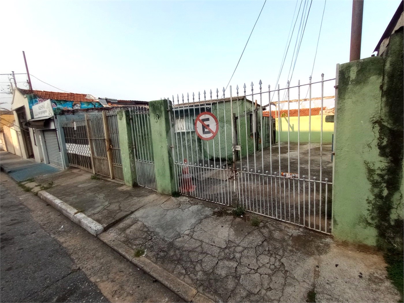 Terreno à venda com 2 quartos em Vila Paulo Silas, São Paulo, SP