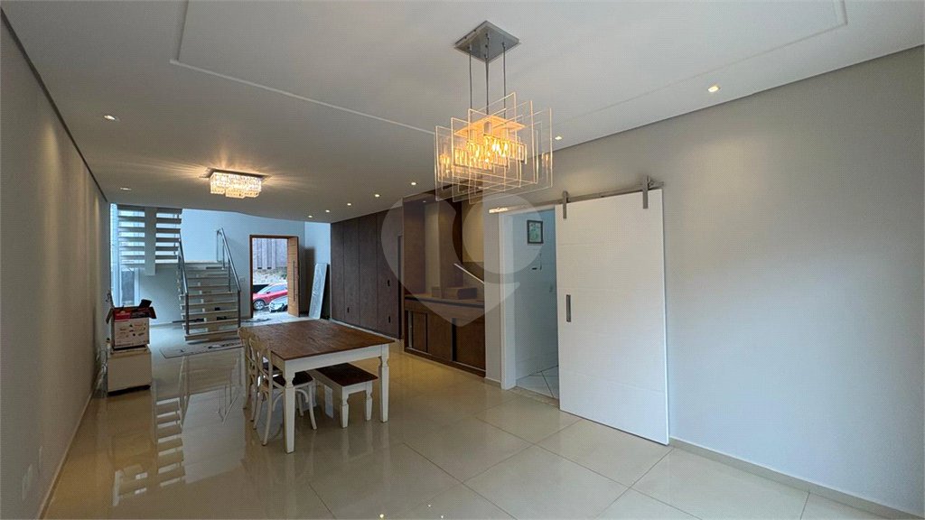 Casa à venda com 4 quartos, sendo 3 suítes, no condomínio Mont Blanc, Sorocaba - SP