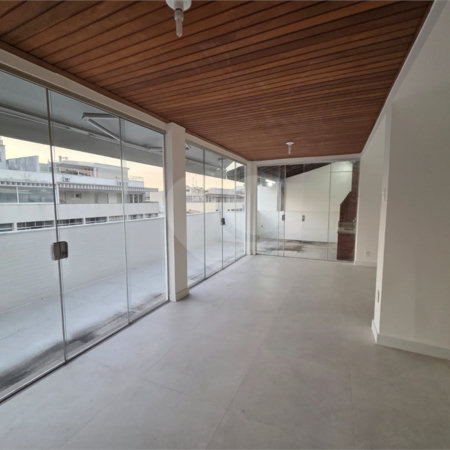 Cobertura à venda ou para alugar com 3 quartos, sendo 1 suíte, em Tijuca, Rio de Janeiro, RJ