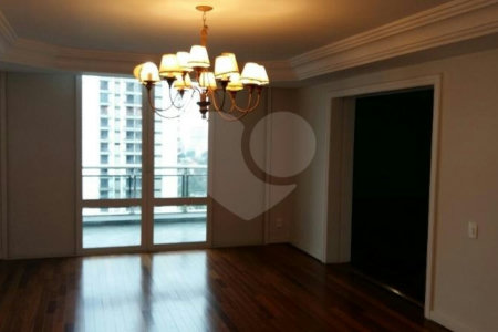 Apartamento à venda com 4 suítes em Alto da Boa Vista, São Paulo, SP