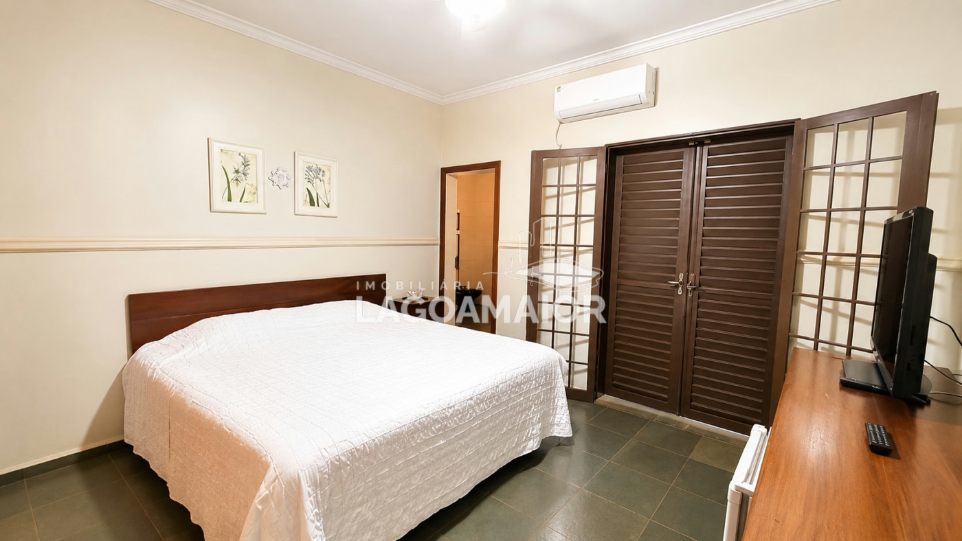 Casa à venda com 6 quartos, sendo 3 suítes,  em Santos Dumont, Três Lagoas, MS