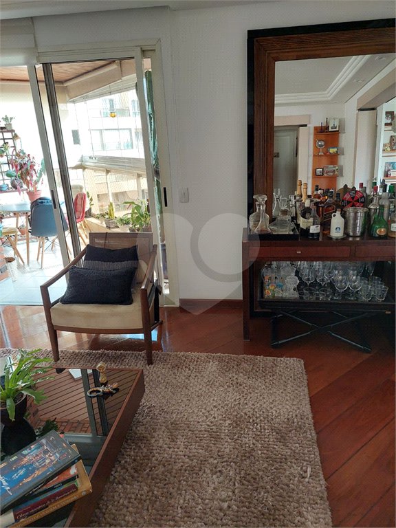 Apartamento à venda com 3 suítes em Jardim Ampliação, São Paulo, SP
