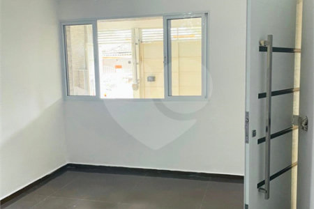 Casa à venda com 4 quartos, sendo 1 suíte, em Santo Amaro, São Paulo, SP