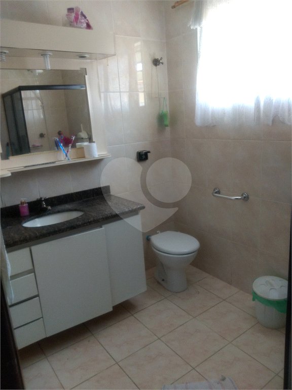 Sobrado à venda com 3 quartos em Horto, São Paulo, SP
