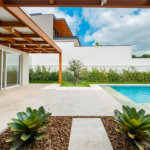 Casa à venda com 4 suítes no condomínio Villa dos Pinheiros, Indaiatuba - SP
