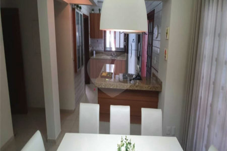 Casa à venda com 4 quartos, sendo 3 suítes, no condomínio Village Terras de Indaiá, Indaiatuba - SP