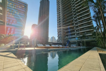 Apartamento à venda ou para alugar com 3 quartos, sendo 1 suíte,  em Jardim das Acácias, São Paulo, SP