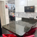 Sobrado à venda com 3 quartos, sendo 1 suíte,  em Jardim Modelo, Suzano, SP