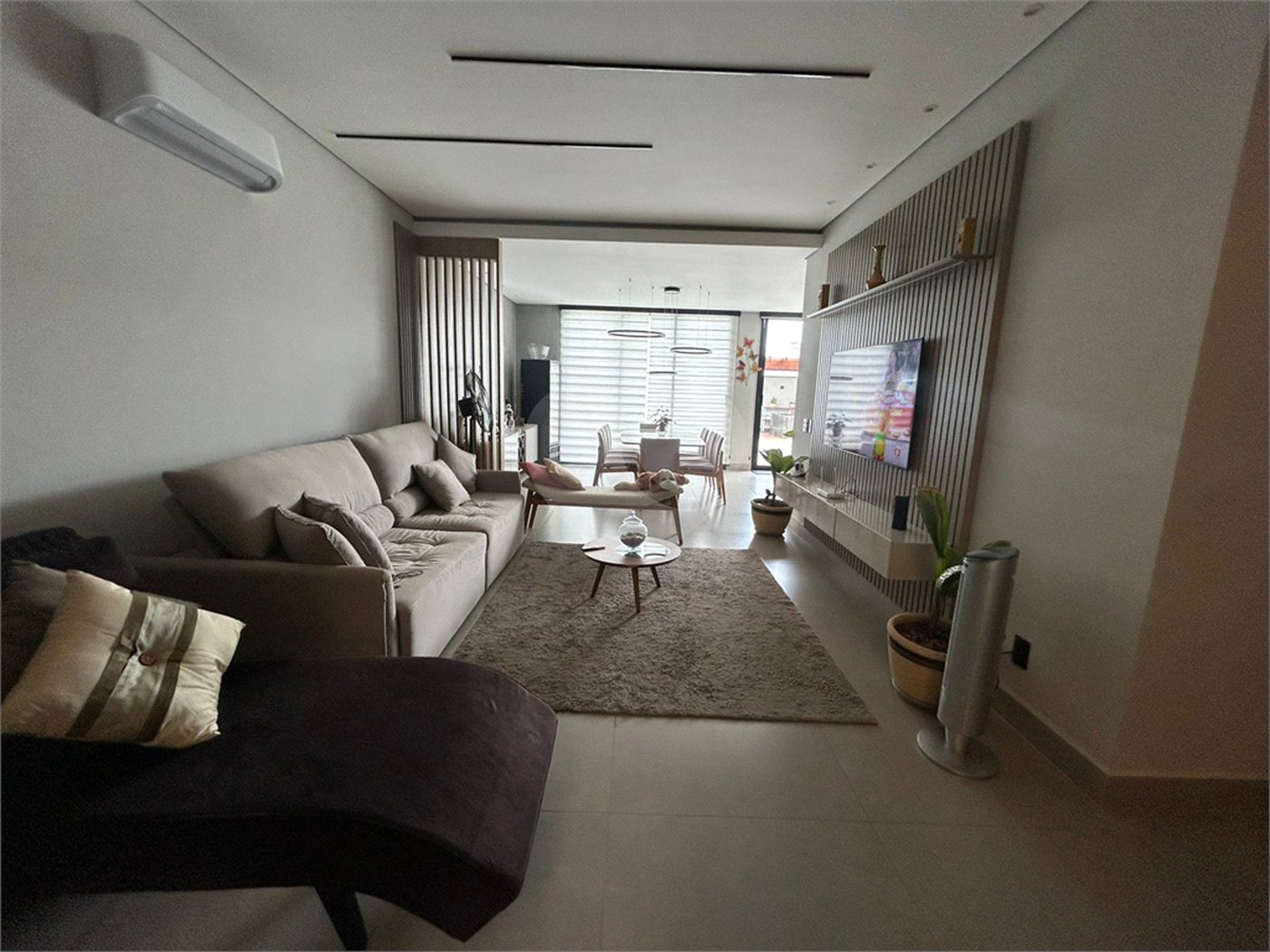 Casa à venda com 3 suítes no condomínio Renascence Residencial, Sorocaba - SP