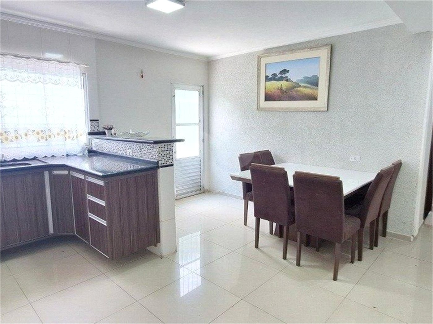 Casa à venda com 3 quartos, sendo 1 suíte, em Jardim dos Pássaros, Sorocaba, SP