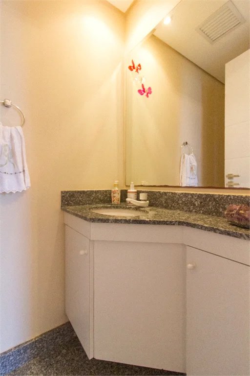 Apartamento à venda com 3 quartos, sendo 2 suítes,  em Vila Andrade, São Paulo, SP