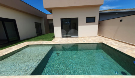 Casa à venda com 3 suítes no condomínio Via Castelli, Louveira - SP