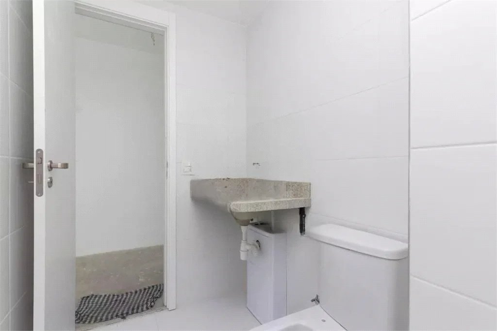 Apartamento à venda com 3 quartos, sendo 1 suíte, em Pinheiros, São Paulo, SP