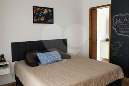 Casa à venda com 5 suítes em Jardim Regina, Indaiatuba, SP