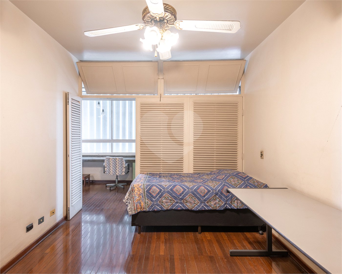 Casa Térrea à venda com 7 quartos, sendo 1 suíte, em Santana, São Paulo, SP