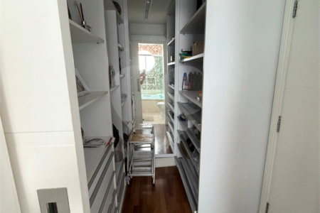 Casa à venda com 3 suítes em Vila Augusta, Guarulhos, SP