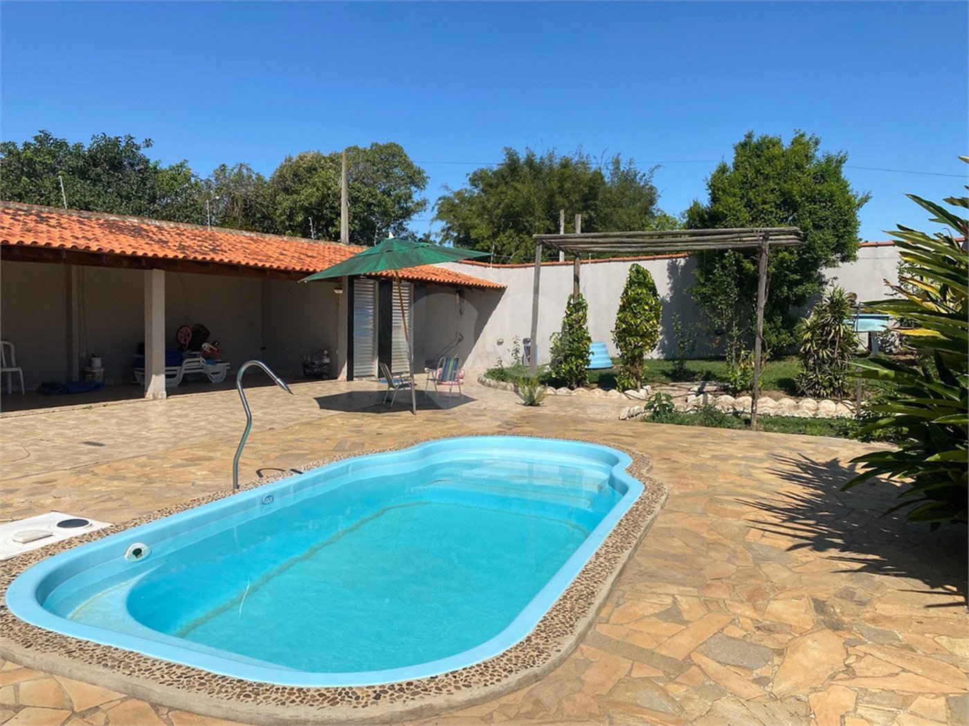 Casa à venda com 4 quartos, sendo 2 suítes,  em Área Rural de São Miguel Arcanjo, São Miguel Arcanjo, SP