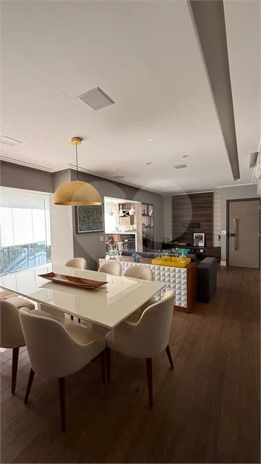 Apartamento totalmente mobiliado, com 02 suítes, 2 vagas de garagem 112m² a venda Vila Mascote.