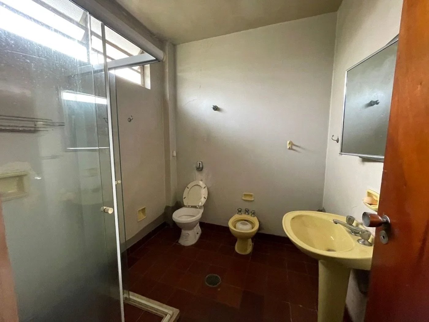 Sobrado à venda com 4 quartos, sendo 1 suíte, em Vila Inah, São Paulo, SP