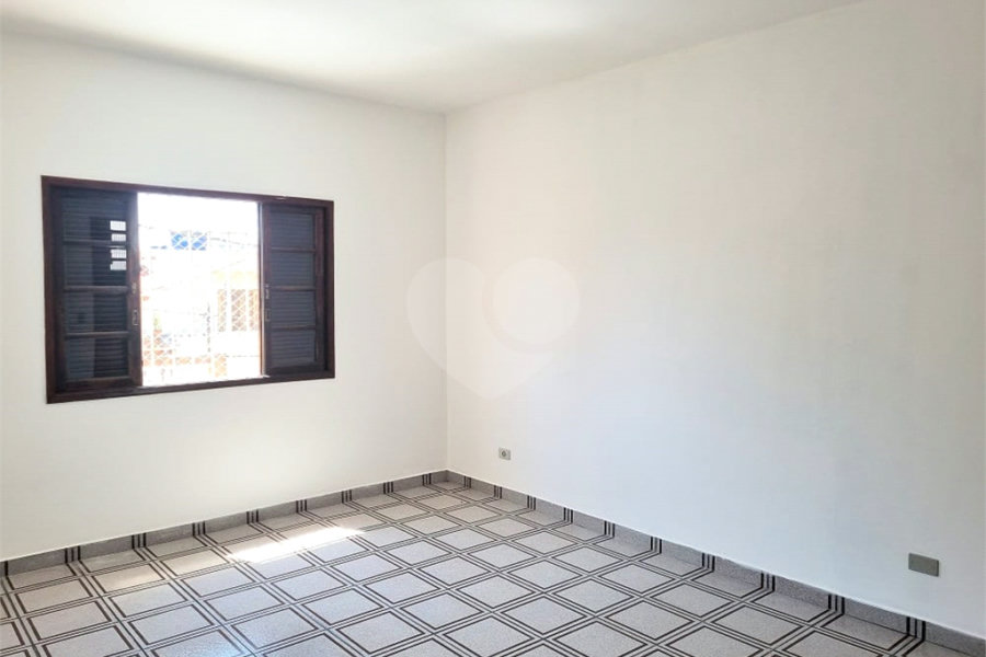 Casa à venda com 3 quartos, sendo 1 suíte, em Santana, São Paulo, SP