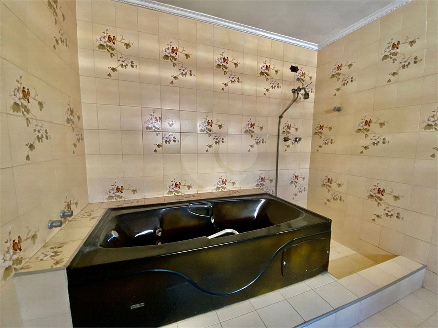 Casa à venda com 6 quartos, sendo 1 suíte, em Vila Mariana, São Paulo, SP