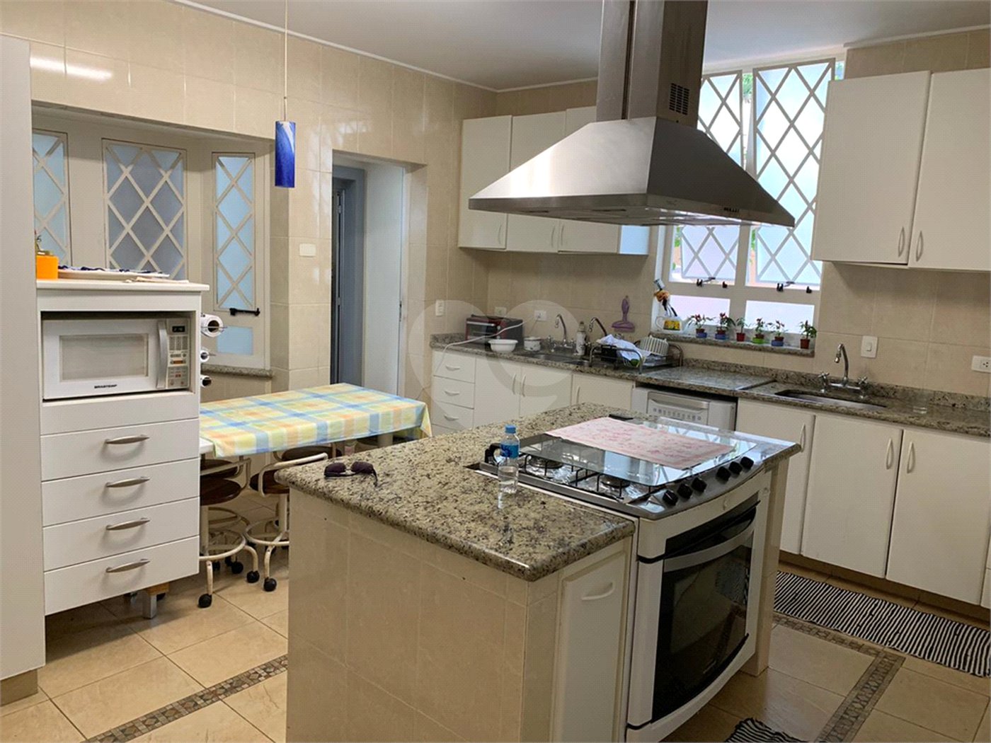 Casa à venda ou para alugar com 4 suítes no condomínio Residencial Parques das Magnólias, São Paulo - SP