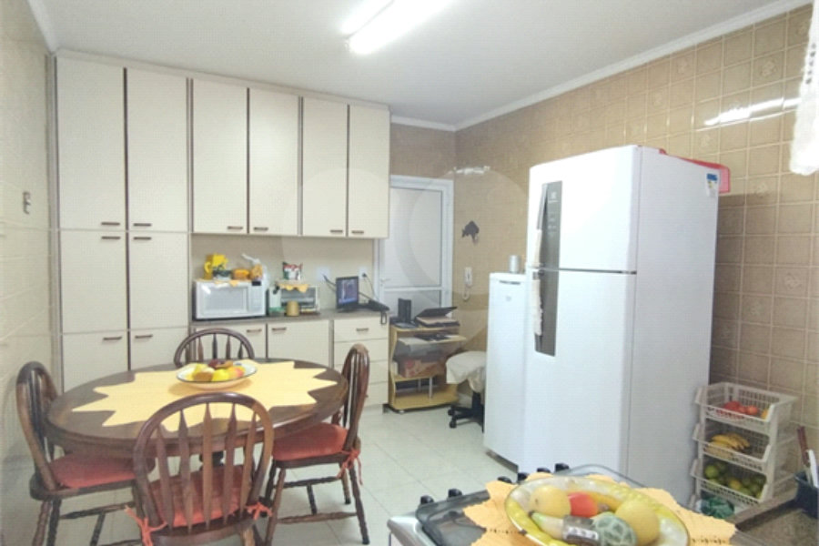 Apartamento à venda com 2 quartos, sendo 1 suíte, em Campo Aviação, Praia Grande, SP