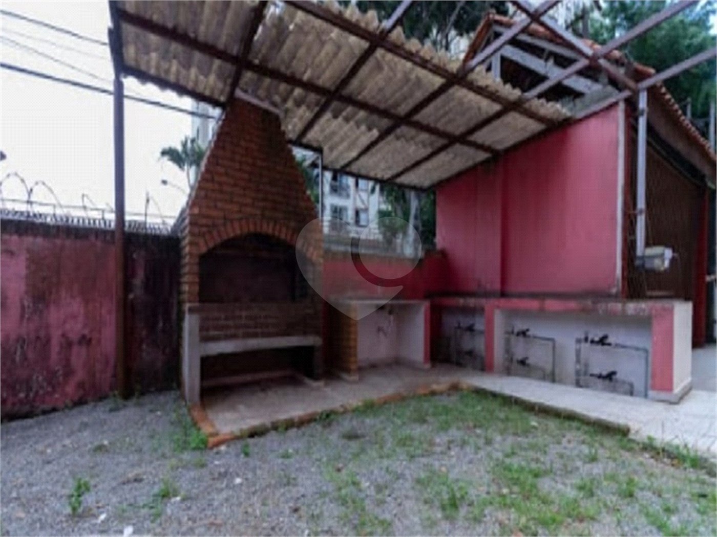 Casa para alugar com 2 quartos, sendo 1 suíte,  no condomínio Nova Carioba, São Paulo - SP