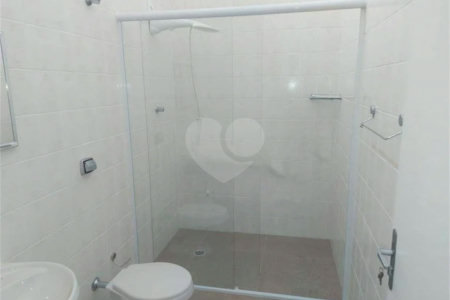 Sobrado à venda com 4 quartos em Parada Inglesa, São Paulo, SP