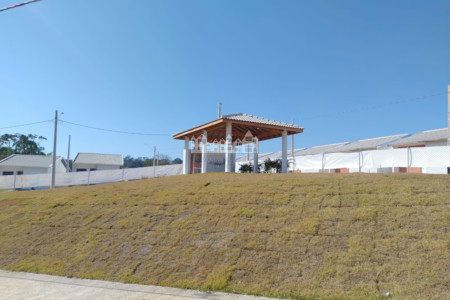 Casa à venda com 2 quartos em Caetetuba, Atibaia, SP