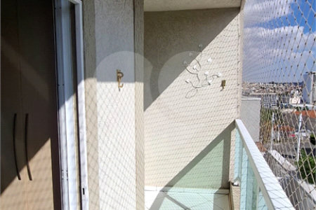 Sobrado à venda com 3 suítes em Vila Constança, São Paulo, SP