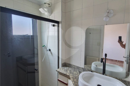 Casa à venda com 3 quartos, sendo 2 suítes, no condomínio Quintas Marajoara, São Paulo - SP