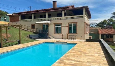 Casa à venda com 3 quartos, sendo 1 suíte,  em Jardim Paulista, Atibaia, SP