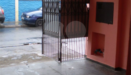 Casa à venda com 2 quartos no condomínio Travessa Salomão Régis Piza,17, São Paulo - SP