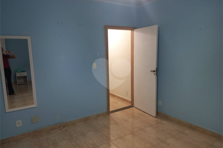 Sobrado à venda com 4 quartos, sendo 1 suíte, em Jardim Peri, São Paulo, SP