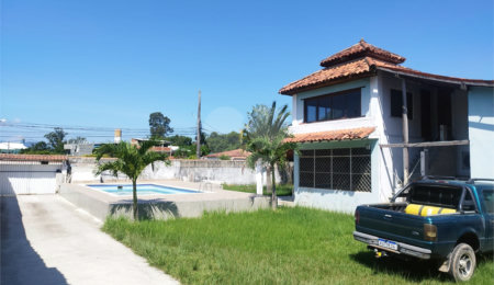 Casa à venda com 4 quartos, sendo 1 suíte,  em Guaratiba, Rio de Janeiro, RJ