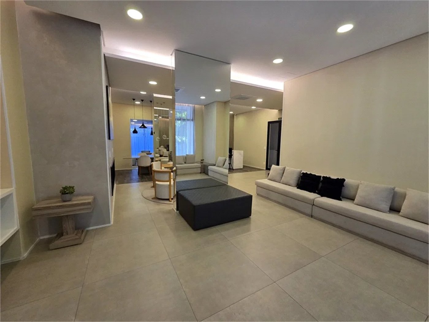Apartamento à venda com 2 quartos, sendo 1 suíte, em Pinheiros, São Paulo, SP