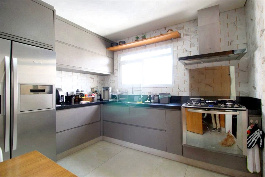 Apartamento à venda com 3 quartos, sendo 1 suíte, em Indianópolis, São Paulo, SP