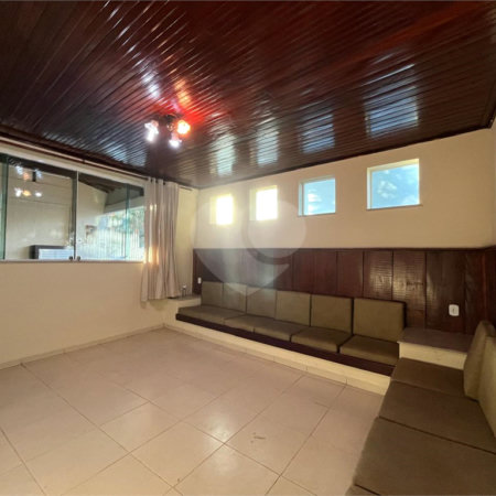 Casa à venda com 4 quartos no Centro, Itapetininga, SP